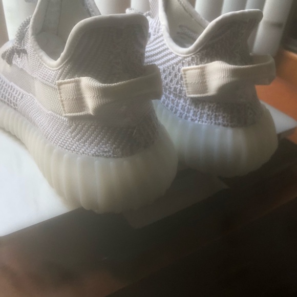 Yeezy 350 V2 Static - Picture 4 of 8